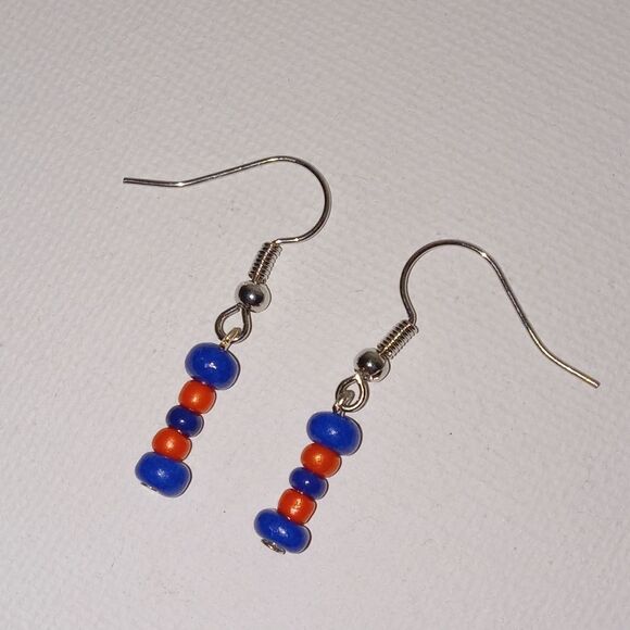 CLEARANCE Orange and blue small bar beaded earrings - Picture 2 of 3
